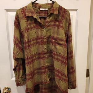 So Green and Burgundy Plaid Button-Up Size Medium